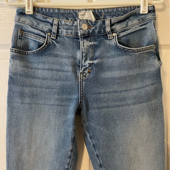 Free People Cropped Jeans - Picture 3 of 8